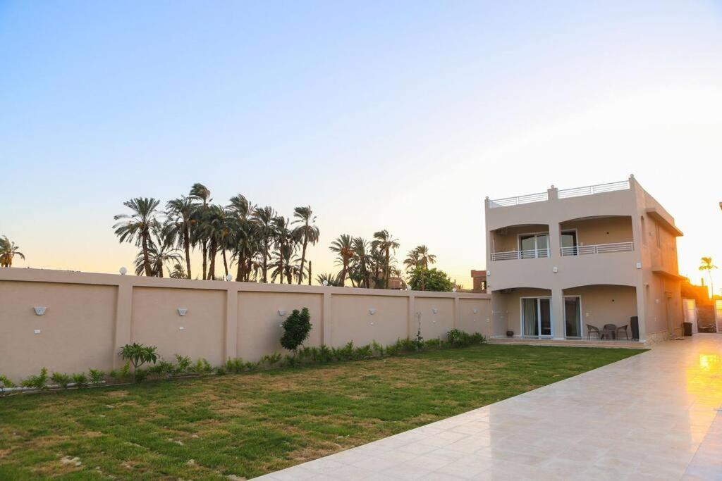 Royal Nile Villa - Nile View Apartment 1 Luxor Esterno foto